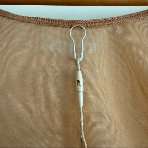 SKIMS Mesh Long Sleeve Arm ShaperSize MNWT